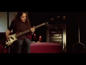 Mike Inez. A Little Bitter. Alice In Chains.