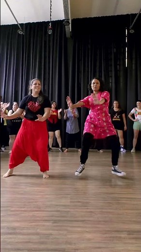WANG - SUKHA | MANNI SANDHU | OFFICIAL Learn Bhangra Dance Choreo Video | Brazil Workshop | Group 4