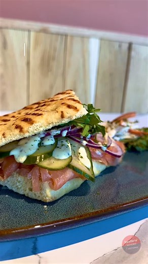 LUNCH | Lekker lunchen buiten de deur? Thuis of op werk laten bezorgen? Dan ben je bij Kwalitaria Délifrance Vathorst aan het juiste adres! ♥️ #vathorst #amersfoort #lunch #winkelcentrumvathorst #delifrance | Kwalitaria Délifrance Vathorst | Facebook