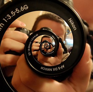 50 Stunning Examples of the Droste Effect