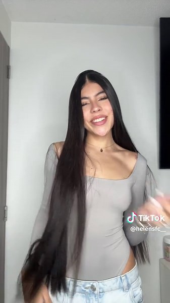 Videos de 𝐻𝑒𝑙𝑒𝑛 (@helensfc__) con “original sound - Cristina Roa”