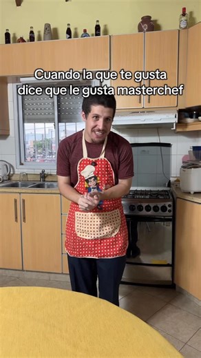 Fran Hermo on Instagram: "Cuando la que te gusta dice que le gusta masterchef 😂 #masterchefargentina #humor #sketch #humorargentino"