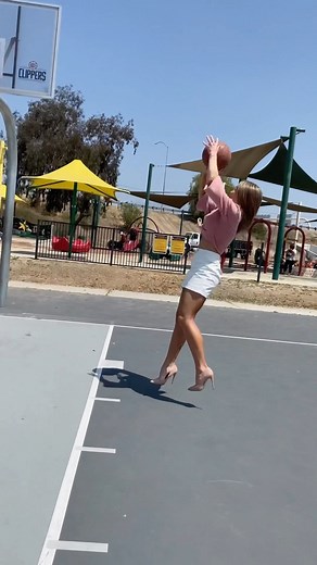 Kayla Ward | Which turn around jumper was your favorite or do you think is the most difficult? #hoops #heels #basketball #latepost #ballislife | Instagram