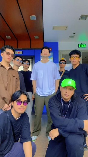 chillvibes muna tayo with kuys @Rayver cruz 😎