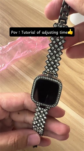 How to Adjust a Touch Screen Chain Watch Easily