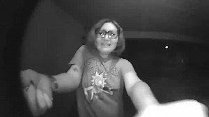 A California homeowner recounts the terrifying moment an intruder tried to bust into her home. https://ietv.co/2KQ00SQ | Inside Edition