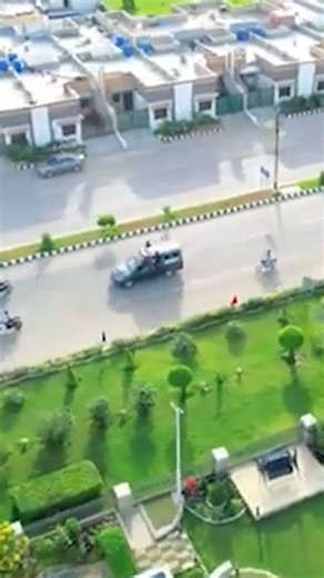 🔐 Safety Comes First at Commander City Experience peace of mind like never before! With state-of-the-art security systems and thoughtfully planned measures, Commander City ensures a safe, smart, and secure environment for your family. Every detail is crafted to protect what matters most. 📅 16، 17، 18 جنوری 2026 🏢 ایکسپو سینٹر، ہال نمبر 4 آئیں، خود تشریف لائیں، سوال پوچھیں اور مستقبل کا درست فیصلہ کریں — کمانڈر سٹی کے ساتھ Facebook 👇 www.facebook.com/share/1FdULRoVd4 Instagram👇 https://www.i