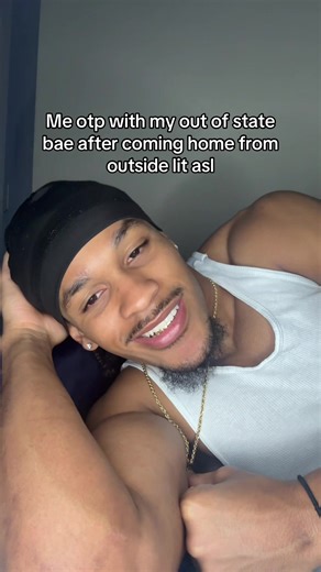 richh™️ (@chillwitrichh)’s video of Asl Interpreter