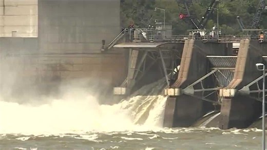 "Stuck gate closed' Officials confirm Dardanelle Lock and Dam situation over