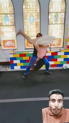 Coach spotting 💪 #backflip #backjump #shortsvideo