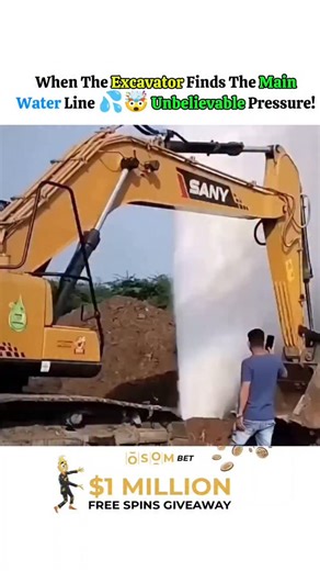 DISCOVER HQ🌍 | excavatoraccident The danger of striking unmarked utility lines is a constant and serious risk in heavy construction and digging projects.... | Instagram