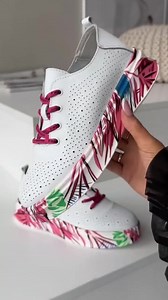 Dámske kožené poltopánky tento model nájdeš tu 👠👟😍 https://www.naj.sk/tenisky/damske-kozene-sneakersy-na-vzorovane-platforme-vinceza-88017-bile/ 😍👟👠🥰🛒 | Topánky a Kabelky - Naj.sk