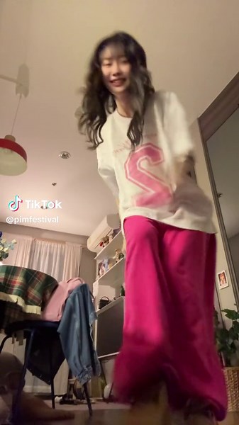 Supernatural Dance Tutorial - TikTok Finger Dance & Basic Dance