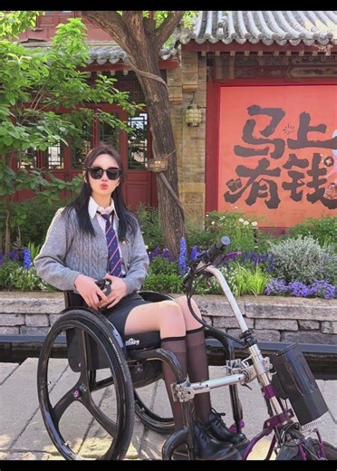 古城的建筑，古城的水，古城的姑娘你最美