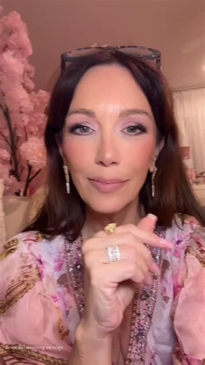 24 reactions · 4 comments | #inspirationalmessage #gratitudecircle #swissgirlfl | Pascale Headley | Facebook