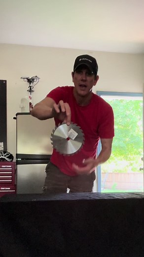 Circular Saw Blade Magic. Do not try this at home! #coolmagictricks #sleightofhand #illusionist #magictricks #metaphysical