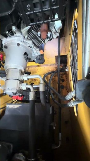 A little preventative maintenance for the mini skid steer! #welding #restoration #cncmill #machinist