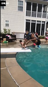 52M views · 125K reactions | Oh my god  Storytrender | UNILAD | Facebook