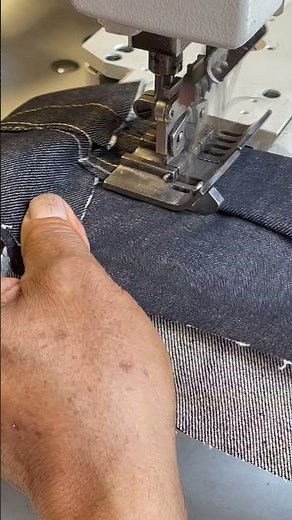 Singer 302 Waistband, Two-needle chain stitch Elliptical Industrial Sewing Machine