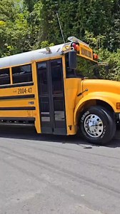 Wow. El impacto del Roadtrip del Chef Sin Papeles todos los sabados a las 2pm x @teleonce es real y palpable un respaldo que se siente, se vive, ¡y se ve! 🙌🏽 Ver cómo la gente llega a los pueblos, que cubrimos y visita esos rincones escondidos y apoya a los comerciantes locales es la mayor recompensa. Gracias a nuestros auspiciadores, al equipo de producción y a todos los que confiaron en este proyecto desde el dia 1 Seguimos descubriendo lo mejor de Puerto Rico… ¡un pueblo a la vez! 🇵🇷🍽️🚐