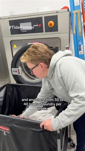 Washington Spirit on Instagram: "It’s not just the players putting in the work! Meet Jordan, our Equipment Manager and behind-the-scenes hero, who keeps the team looking fresh and ready to perform! 💪 Powered by Tide Sport Power PODS™, she takes on every stain so the Spirit can take on every match. ⚽️ @tidelaundry #TidePartner"