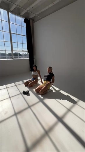 #photographerlosangeles #naturallightphotography #bts #photoshoot #tiktokviral #photoshootideas #fitness #fitnessphotographer #fyp | Byguznenkova