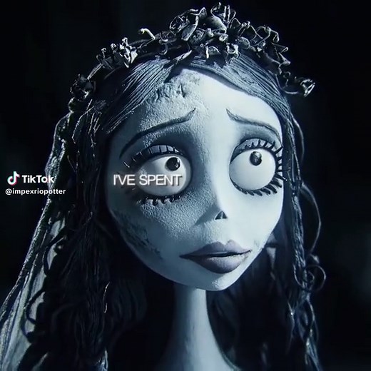 Emily: Captivating Beauty in Corpse Bride Inspired Video