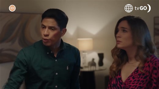 ¡EN EL ÚLTIMO SEGUNDO! 🚨🔥 Cuando todo parecía perdido, Diego aparece y logra salvar a León y Alma. Luego, León le confiesa una verdad que cambia todo…¿qué será?😳⚠️ Encuentra más momentos como este AQUÍ ► https://tinyurl.com/bdzyr3cm Mira el capítulo completo de #LuzDeLuna4 en América tvGO ► https://bit.ly/ldlfbtvgo | América Televisión