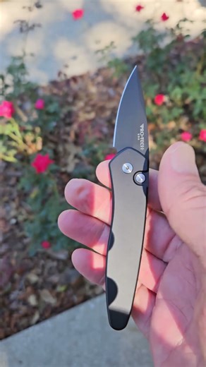 Pro-Tech Half Breed Automatic. #edcknife #edc #blade #automatic #knifecommunity