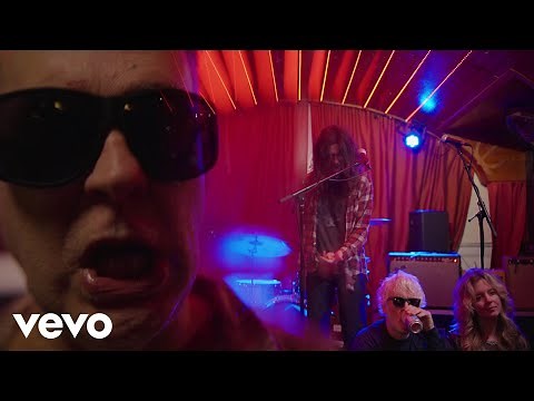 Kurt Vile - Chance to Bleed (Official Music Video)