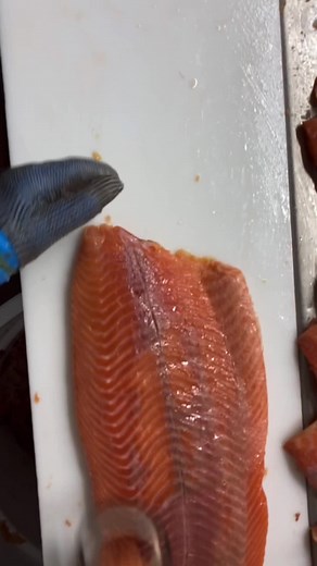 Pellet Smoked Salmon Whole: Behind the Scenes Production Process