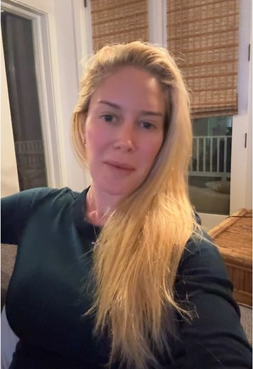 Heidi Montag Celebrates #1 on iTunes Charts