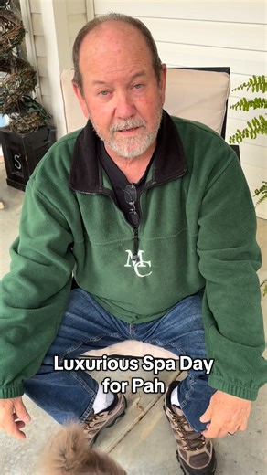 No spa days here, we go out back and use a pool brush. #spaday #hair #couples #funnyvideos #brush | Tammy Parker Stafford