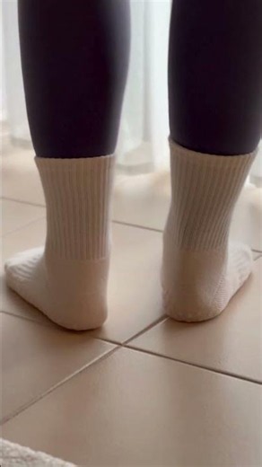 Nara Studio | Essential Crew Grip Socks | Oat