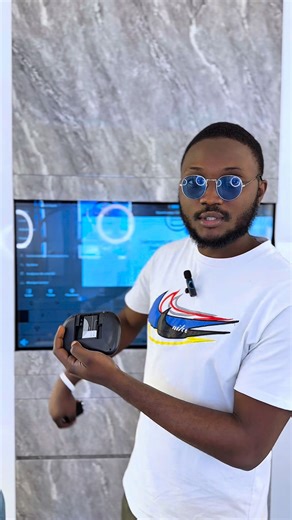 Une télécommande, keyboard mini Bluetooth seulement 15$ chez nous à Beyond Profitez en exclusivité 拾 | Beyond drc | Facebook