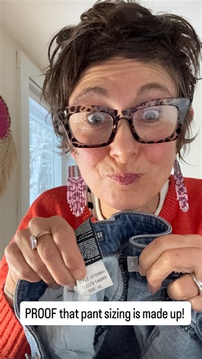 Stasia • Style School on Instagram: "Pants sizing is made up. Not only do I have jeans in my drawer that span from a size 26 to a size 32 (that’s 7 different sizes), but the pants I’m holding up in this video can’t even decide if they’re an 8 or a 10. If that’s not a sign that sizing is arbitrary I don’t know what is. And let’s talk about staying power. You know those pants that fit beautifully when you first put them on, but then a few hours later, you could stuff a toddler into your pants and 