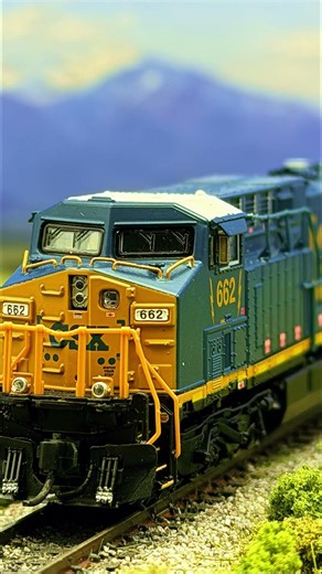 “CSX N Scale Broadway Limited Unboxing & Sound. #ModelRailroad #NScale #TrainUnboxing #train #DCC