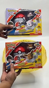Mew melawan Eevee, siapa karakter jagoan kamu? Ayo adu gasing Pokémon bersama teman-teman kamu! Pokemon Spin Fighter Pikachu Rp149.900 Pokemon Spin Fighter Charmander Rp149.900 Pokemon Spin Fighter Eevee Rp149.900 Pokemon Spin Fighter Mew Rp149.900 Pokemon Spin Fighter Deluxe Set Rp349.900 Tersedia sekarang di Toys City, Toys Kingdom, Petra, Multi,Aeon, Central, Star, Rambla. Tersedia juga di Official Store Toyspedia di Tokopedia, Shopee, Blibli, Lazada dan Zalora. Klik link di bio ya. #Toyspedi