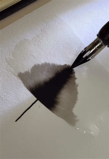 Relaxing lines. Satisfying fill. Visual ASMR. Intuitive art. Slow lines. Slow strokes. Aesthetic abstract painting as meditation. Abstract calligraphy. Process art. Graphics. Pointed pen graphics. Рисование, картины, эстетика. Aesthetic videos. Mindfulness. Satisfying. Relaxing #visualasmr