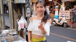 Bangkok Roti Lady "Puy" | Know Your Meme