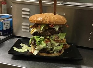 Big D's Monster Burger Challenge - FoodChallenges.com
