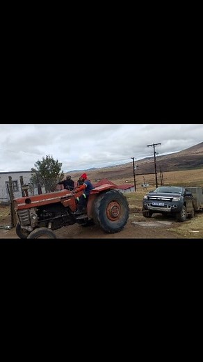 292K views · 2.4K reactions | #tractor #masseyferguson #village #agriculture #farming #farmlife #offroad #southafrica #easterncape #mountfrere #bhacaborn #tires #mechanic #brother #localbusiness #ChangeTire #africa #reelschallenge #reelsfb #reelsfacebook #ford #fordranger #stuck | Vuyolwethu Qelu | Facebook