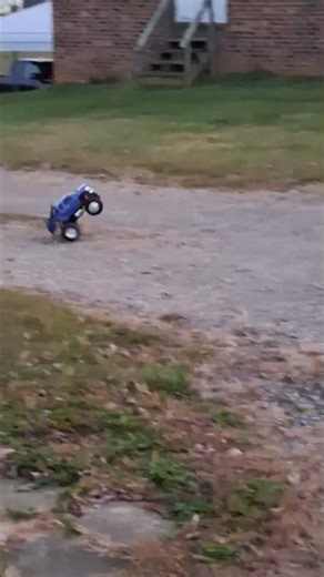 New bright rc ford raptor 12.8 lithium ion,run& wheely& crash