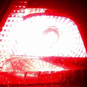 43K views · 163 reactions | In stationary queues of traffic, drivers should apply the parking brake and, once the following traffic has stopped, take their foot off the footbrake to deactivate the vehicle brake lights. This will minimise glare to road users behind until the traffic moves again. | The Official Highway Code | Facebook