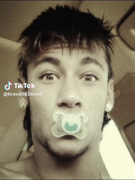 Nostalgia for Neymar at PSG: A Football Tribute