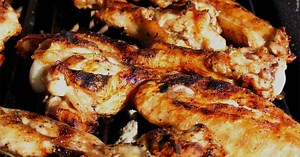 Woman calls 911 to report ‘pink meat’ at barbecue restaurant