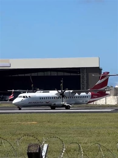 ATR 72-500 Takes Off from Mauritius