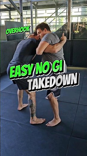 Simple overhook takedown for BJJ