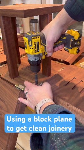 Using a low angle block plane to get clean joinery #woodworking #workshop #handtools