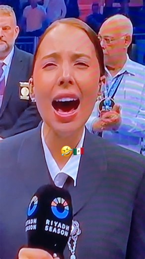 Alien Acid on Instagram: "Cuando te gana la emoción #Canelo #Box #VivaMéxico #OrgulloMexicano #Campeón #Boxeo #RiyadhSeason #CinturónDeOro #LeyendaDelRing #SkullVsCanelo #CaneloTeam"